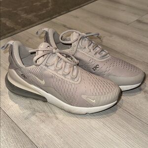 Nike Women Taupe Air Max 270 Sneakers